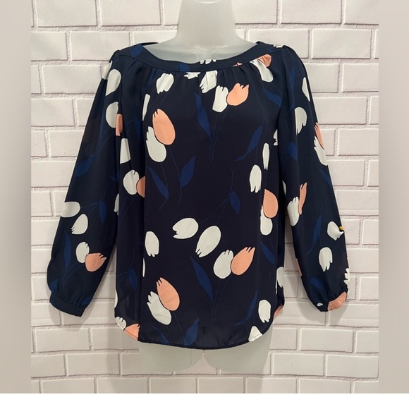 LOFT women petite printed  Navy white dressy Blouse/size SP - Picture 2 of 7